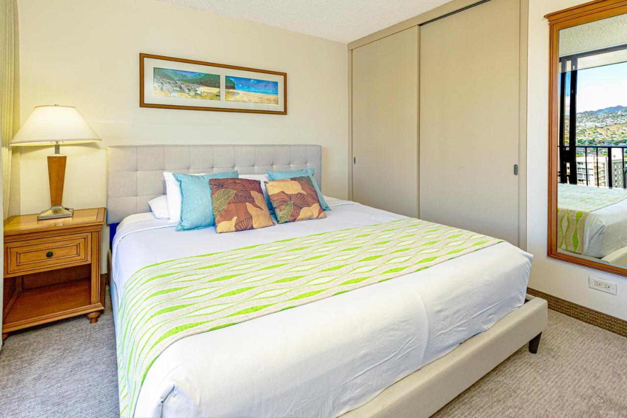 Mountain Views & Steps To Beach - Free Parking! Honolulu Exterior foto
