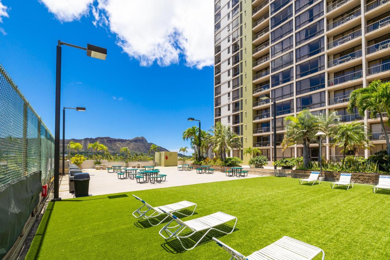 Mountain Views & Steps To Beach - Free Parking! Honolulu Exterior foto